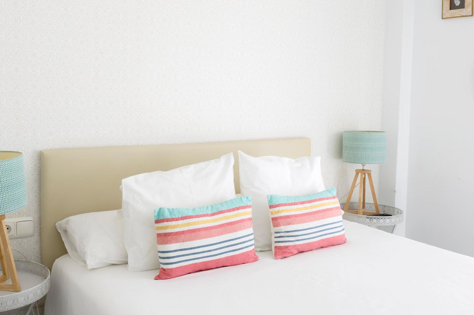 La Marina Suite Málaga Extérieur photo