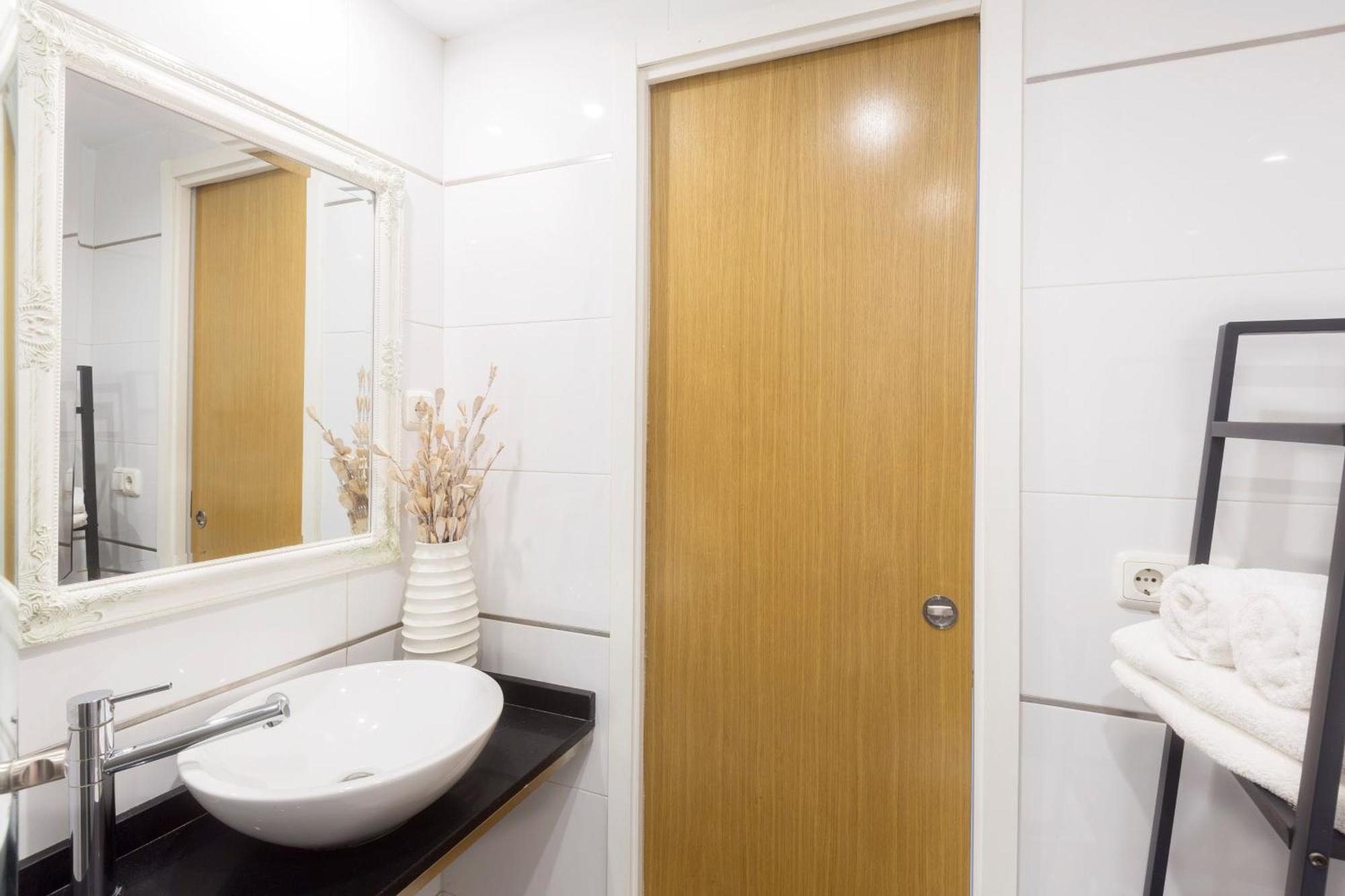 La Marina Suite Málaga Extérieur photo