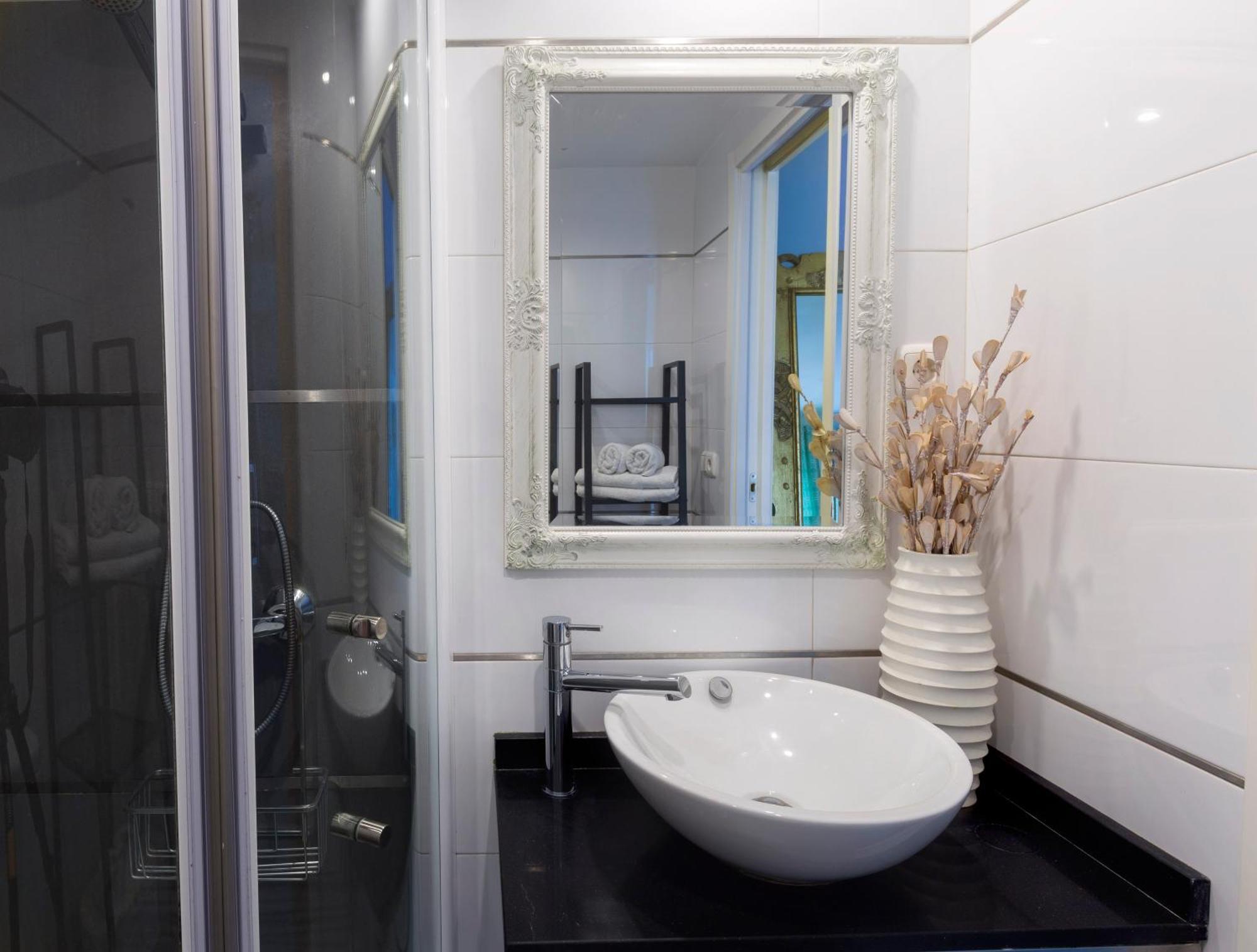 La Marina Suite Málaga Extérieur photo
